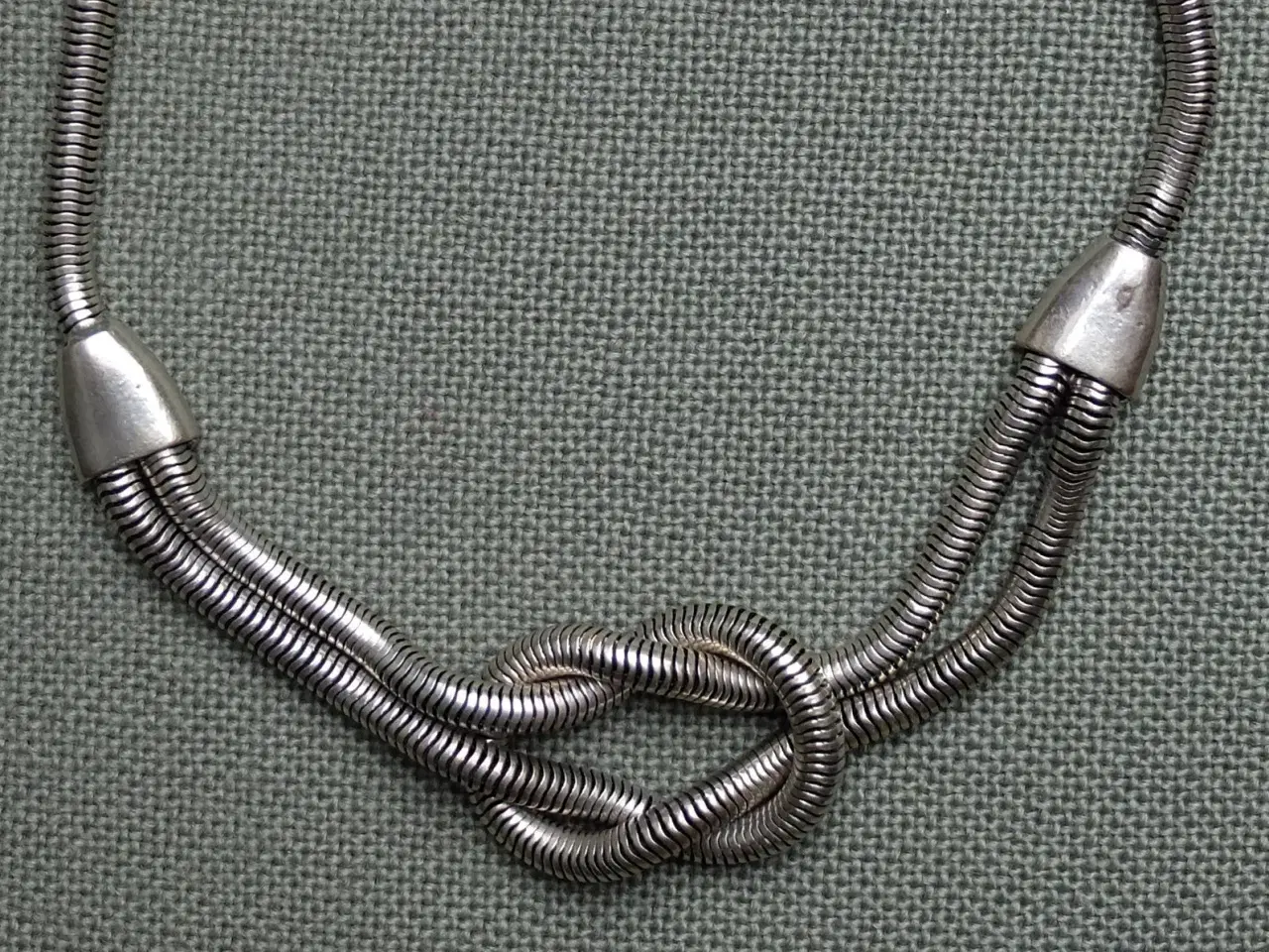 Billede 3 - Halskæde med knob