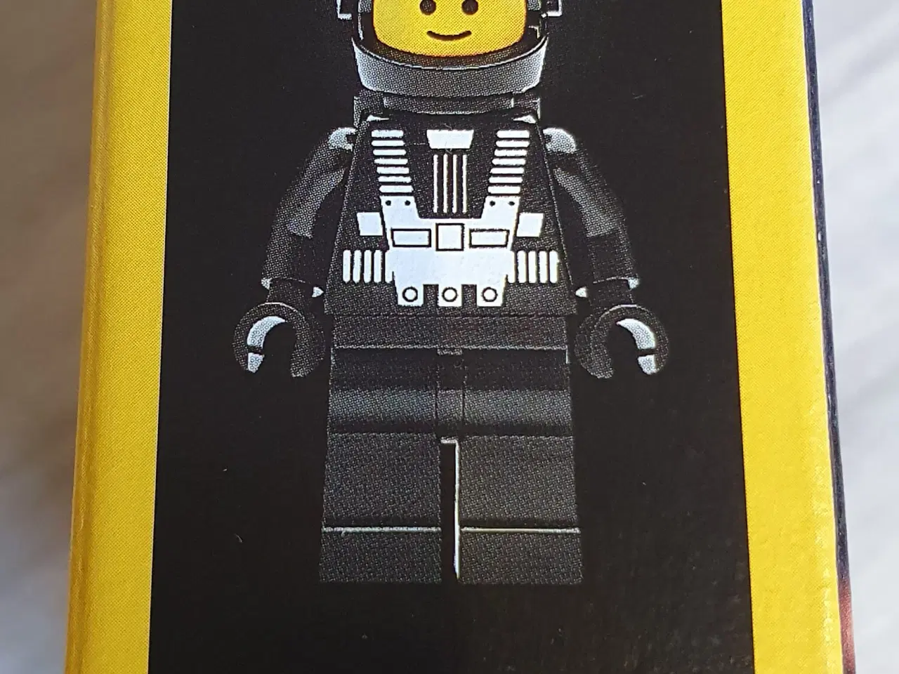 Billede 4 - Lego Space, Blacktron Cruiser, 40580