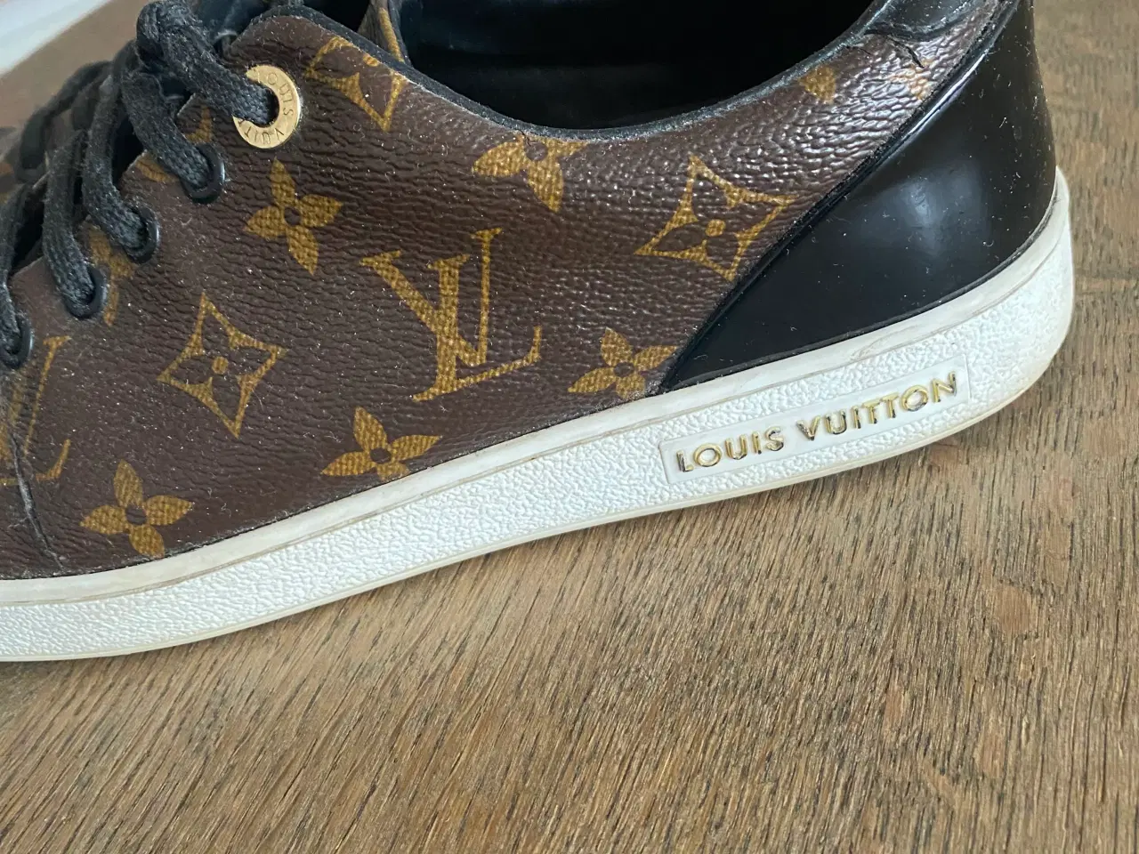 Billede 3 - Fine Lv sneakers 