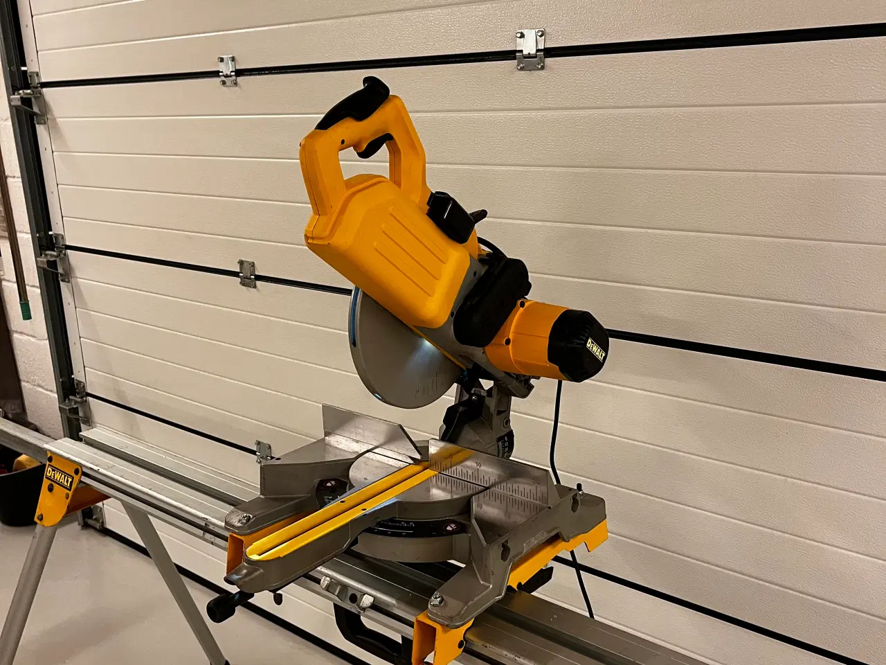 Billede 4 - Dewalt DWS778-QS Kap/geringssav