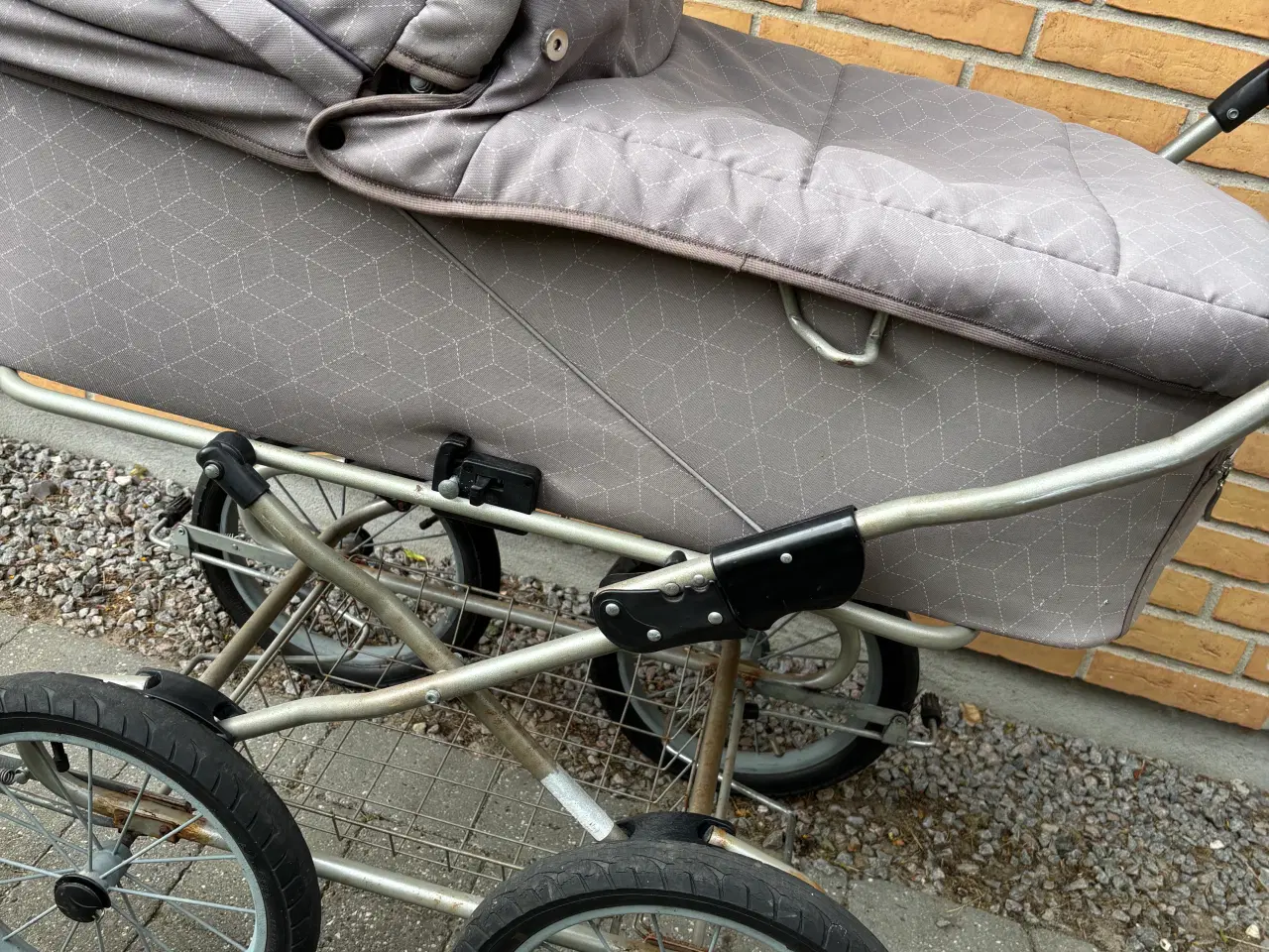 Billede 4 - Barnevogn med lift