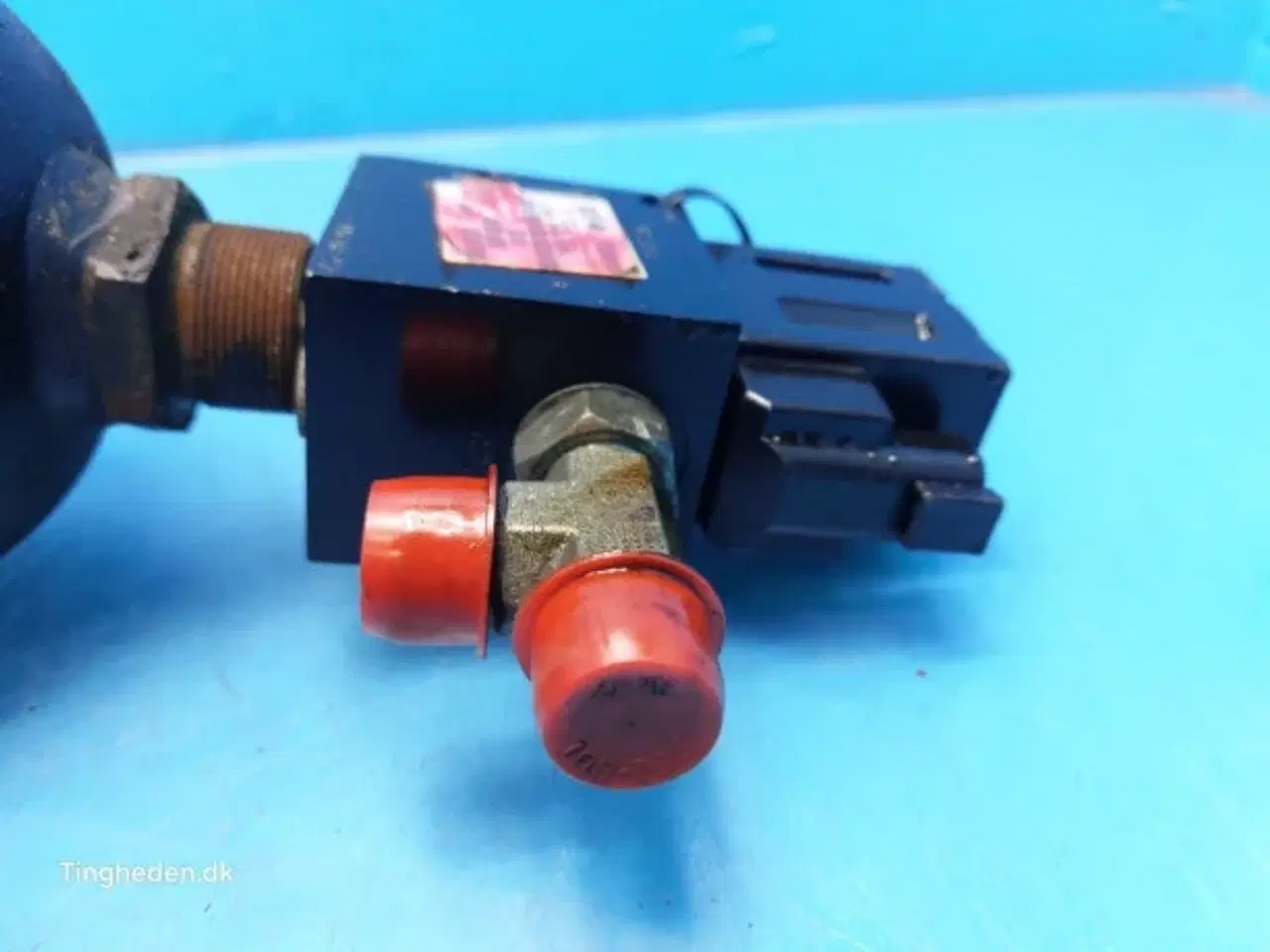 Billede 4 - John Deere T660I Hydraulikventil AZ51268