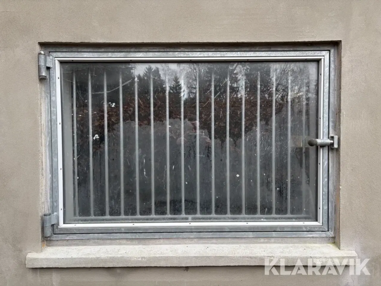 Billede 2 - Staldvinduer 2 styk