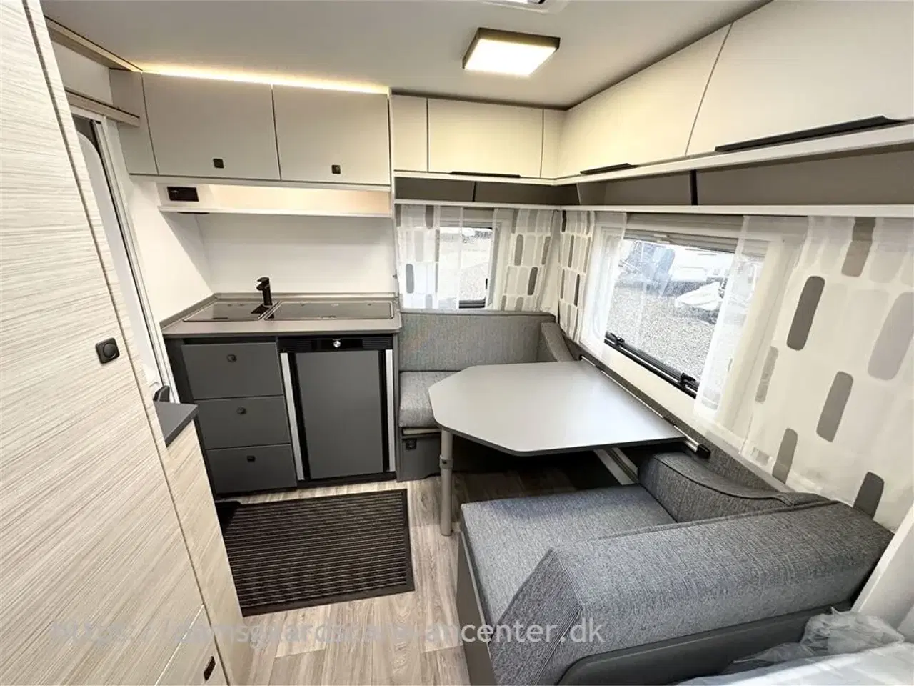 Billede 9 - 2026 - Fendt Apero active 390 FH   Dobbeltseng -Truma Combi 4E-Gulvtemp.