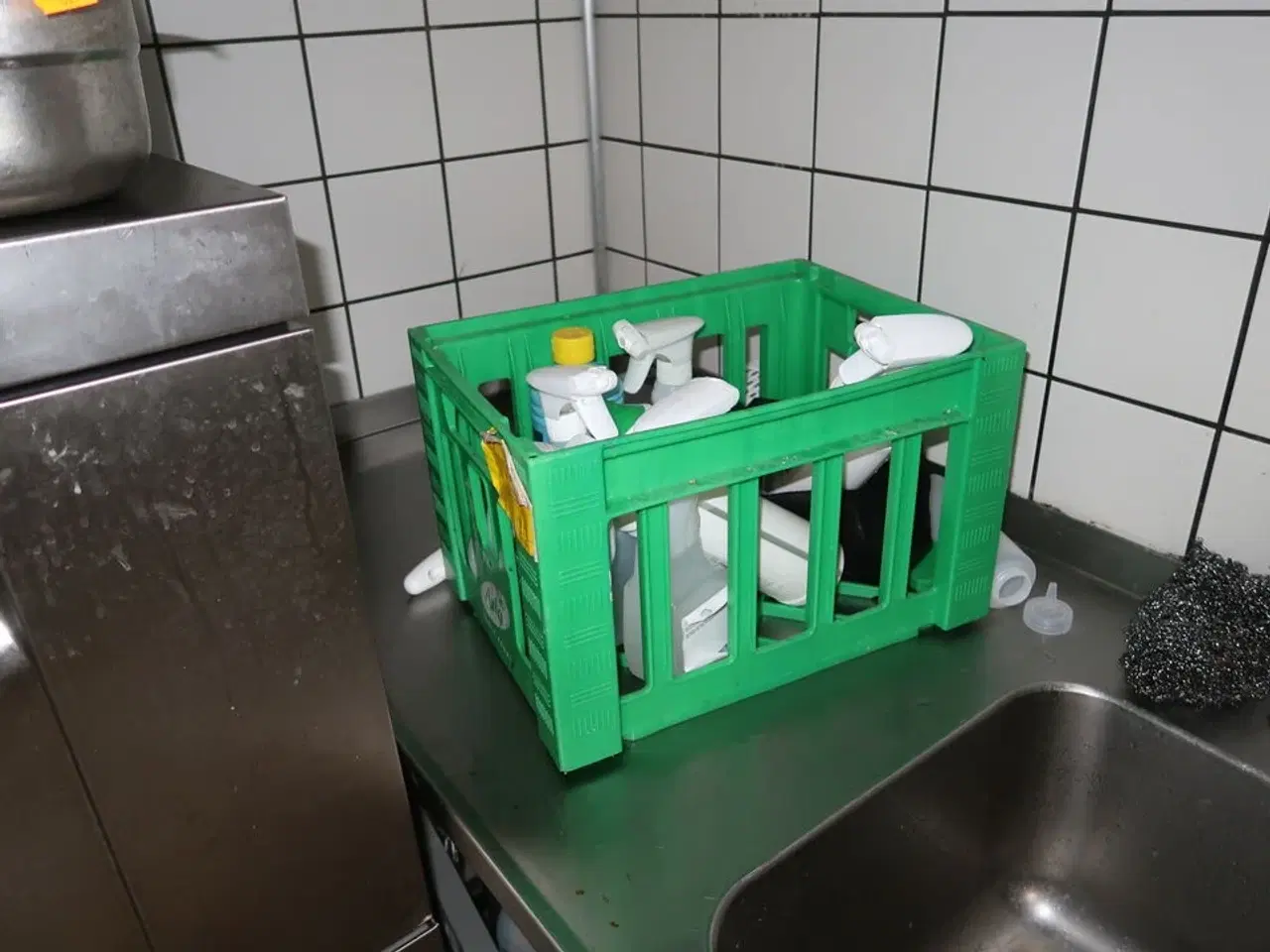 Billede 6 - Rustfri stålbord med vask og armatur