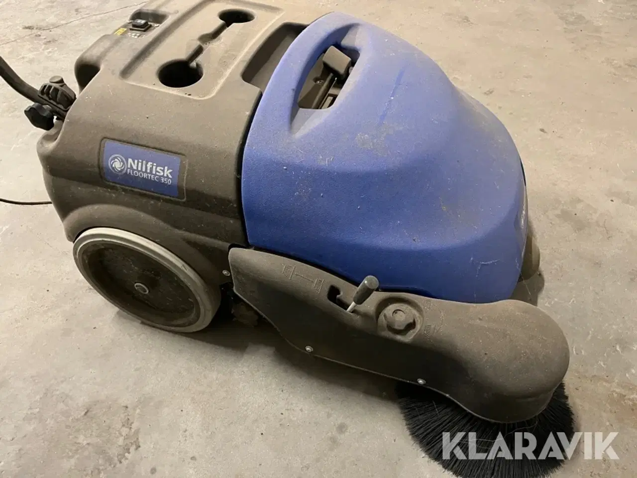 Billede 3 - Fejemaskine Nilfisk Floortec 350