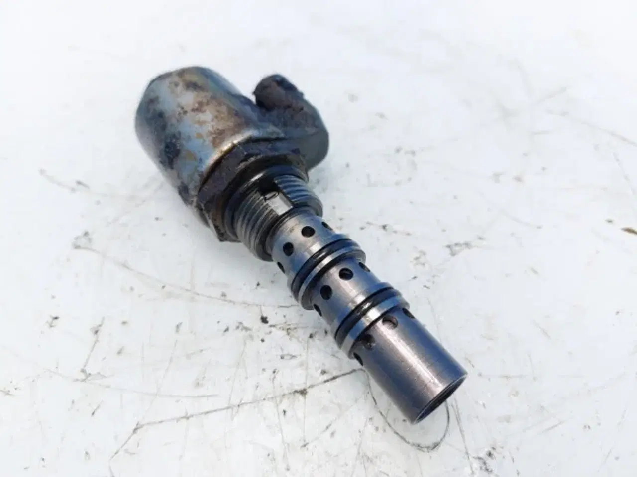 Billede 10 - New Holland /Case  Elektrisk ventil 5168054