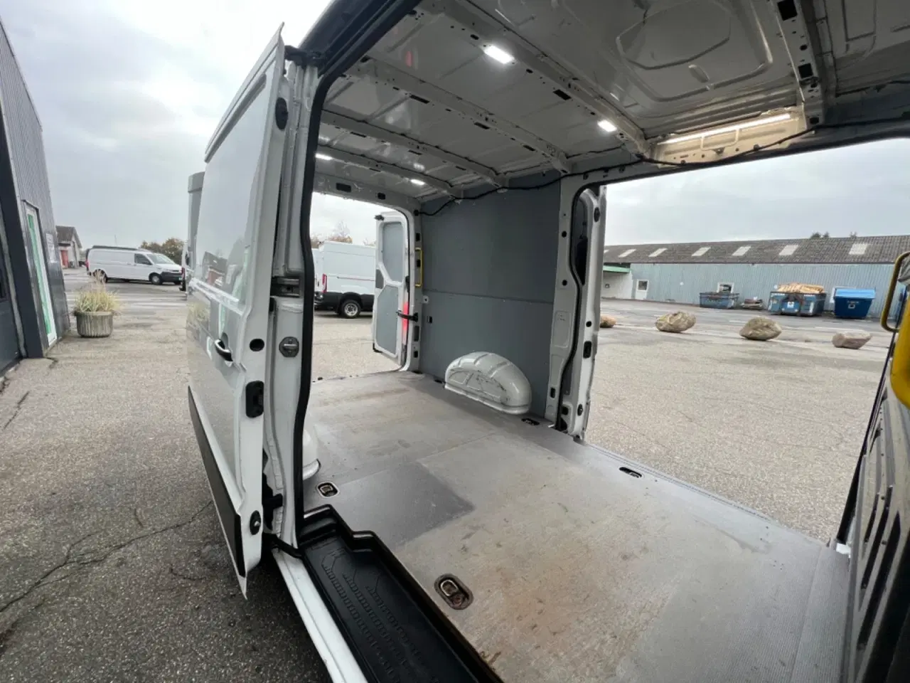 Billede 8 - VW Crafter 35 2,0 TDi 140 Kassevogn L3H2