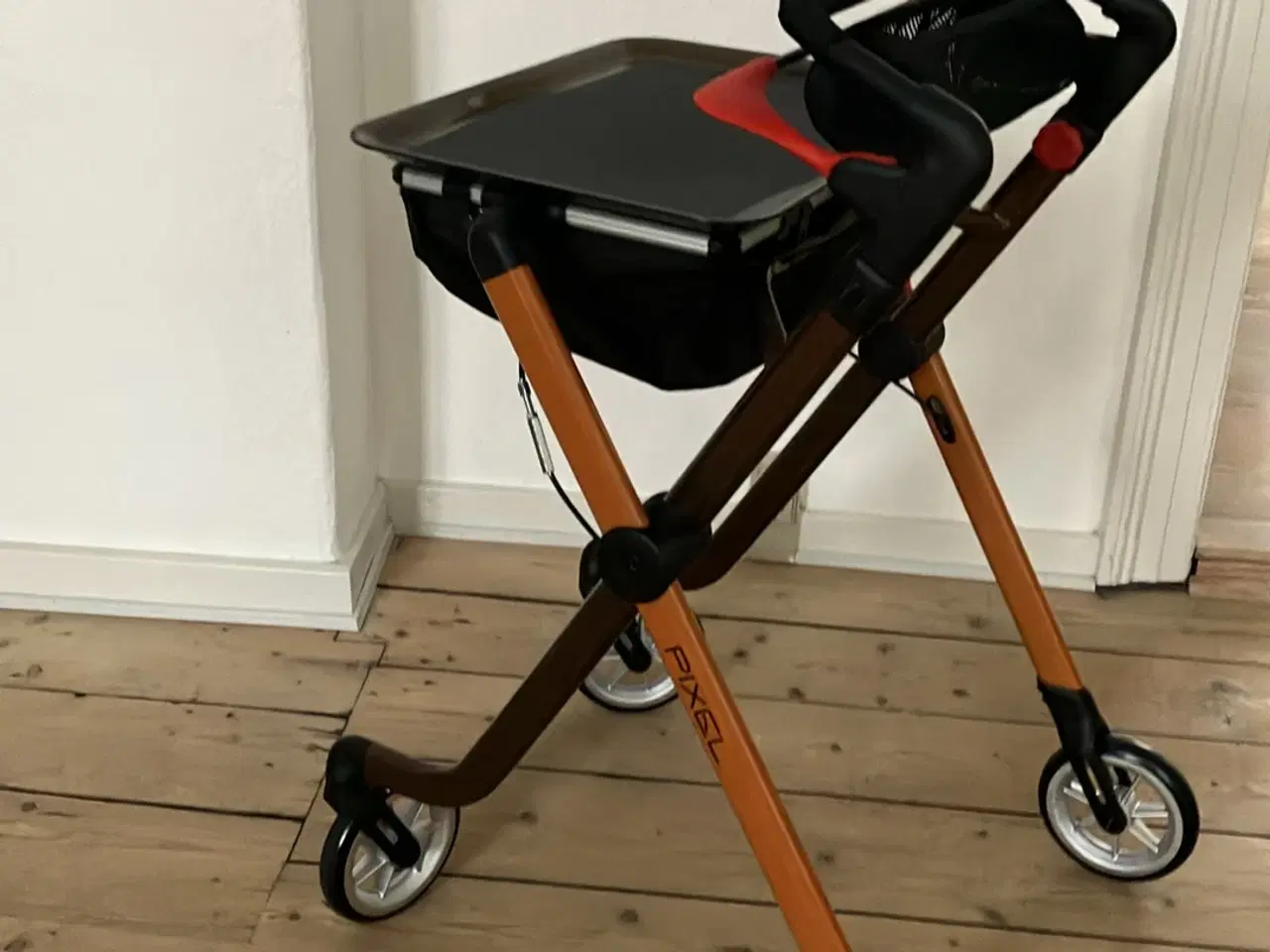 Billede 1 - Rollator PIXEL / indendørs