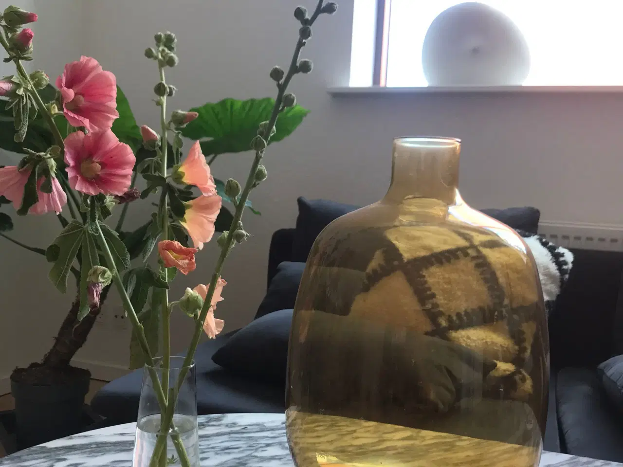 Billede 1 - Stor vase - gul
