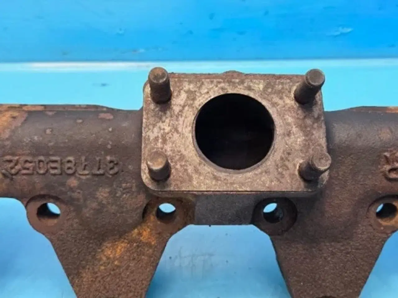 Billede 8 - Pekins 1004-40TW Udstødningsmanifold 3778E052