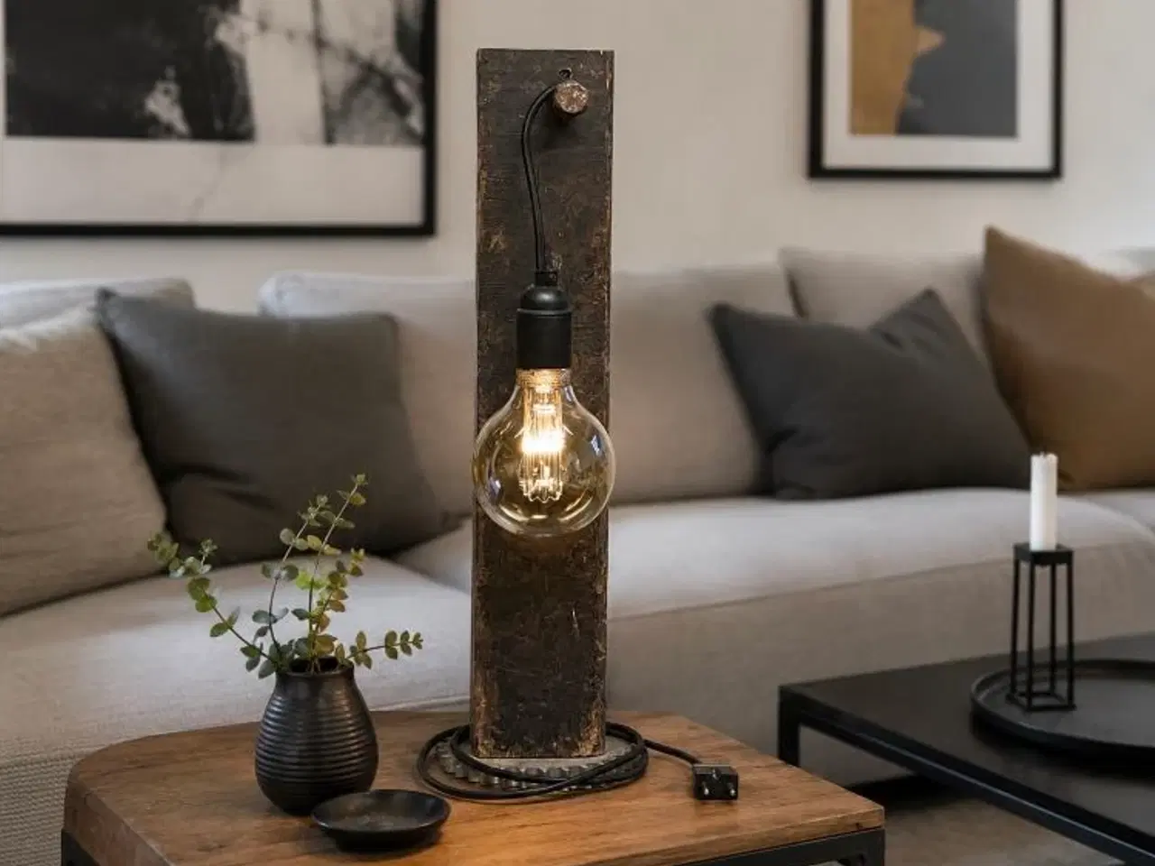 Billede 1 - Bordlampe i træ