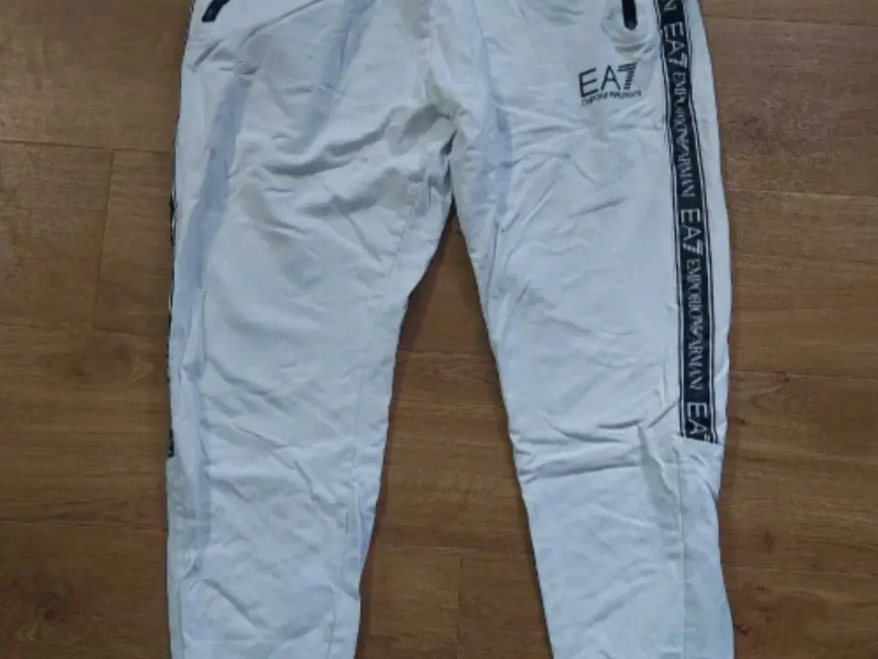 Billede 2 - Armani bukser str. L 