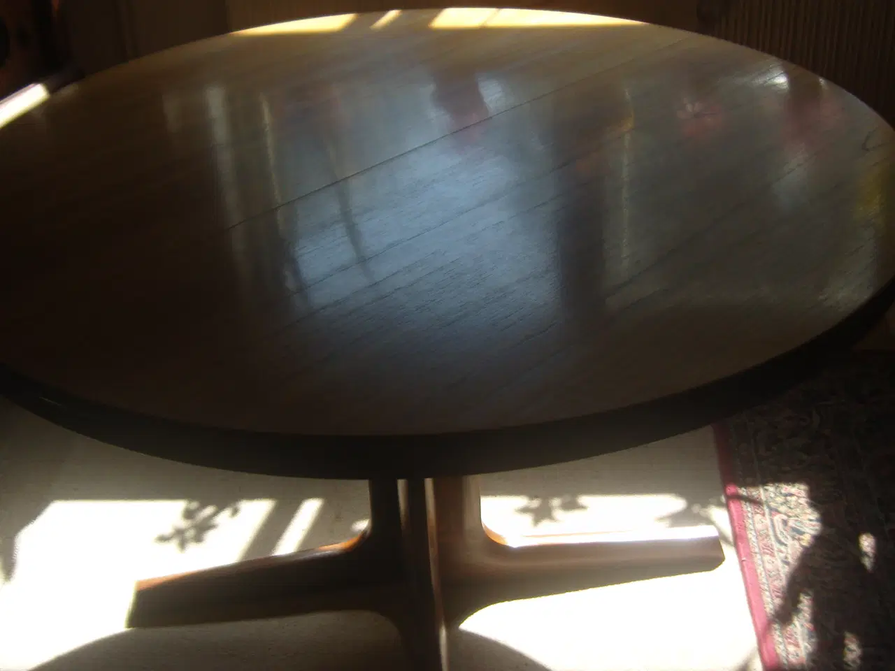 Billede 1 - Rundt spisebord Diameter 120cm