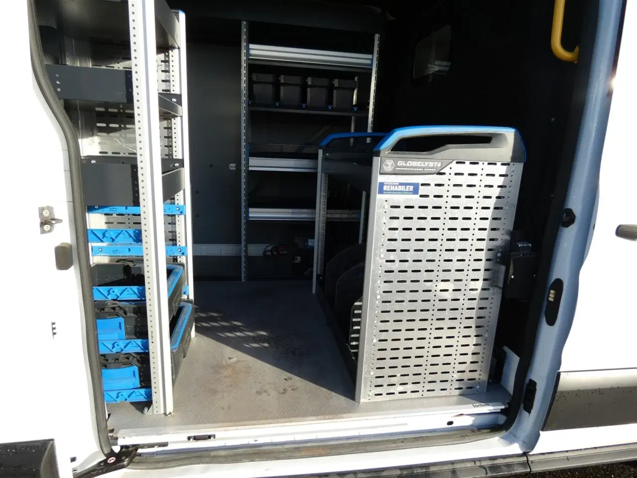 Billede 18 - Ford Transit 350 L2H2 2,0 TDCi Trend VÆRKSTEDSBIL 130HK Van Man.