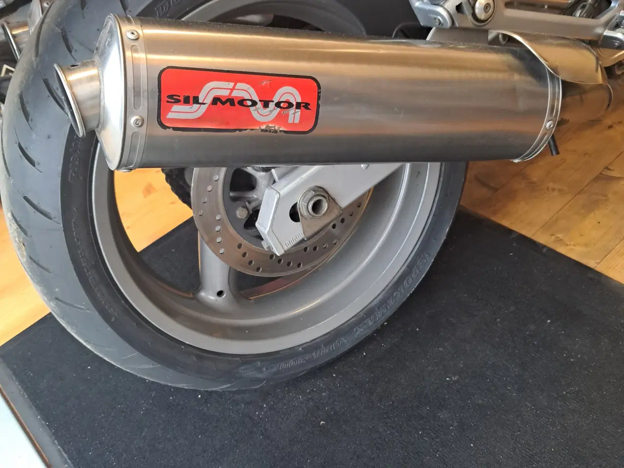 Billede 1 - Slipon udstødninger sil motors