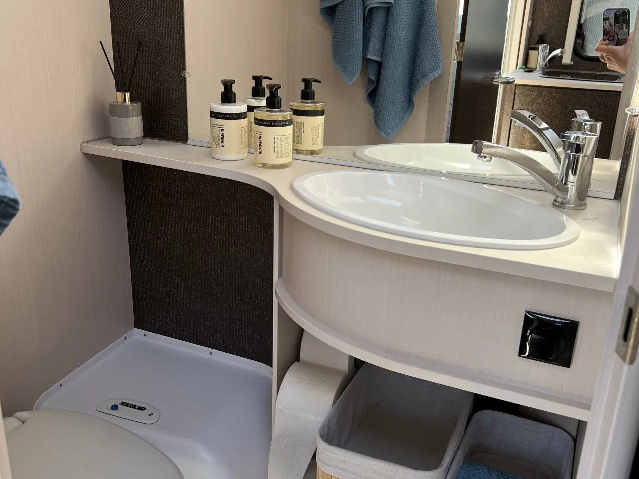 Billede 6 - Super lækker Dethleffs  C’Go Up 525 KR.  7 pers. V