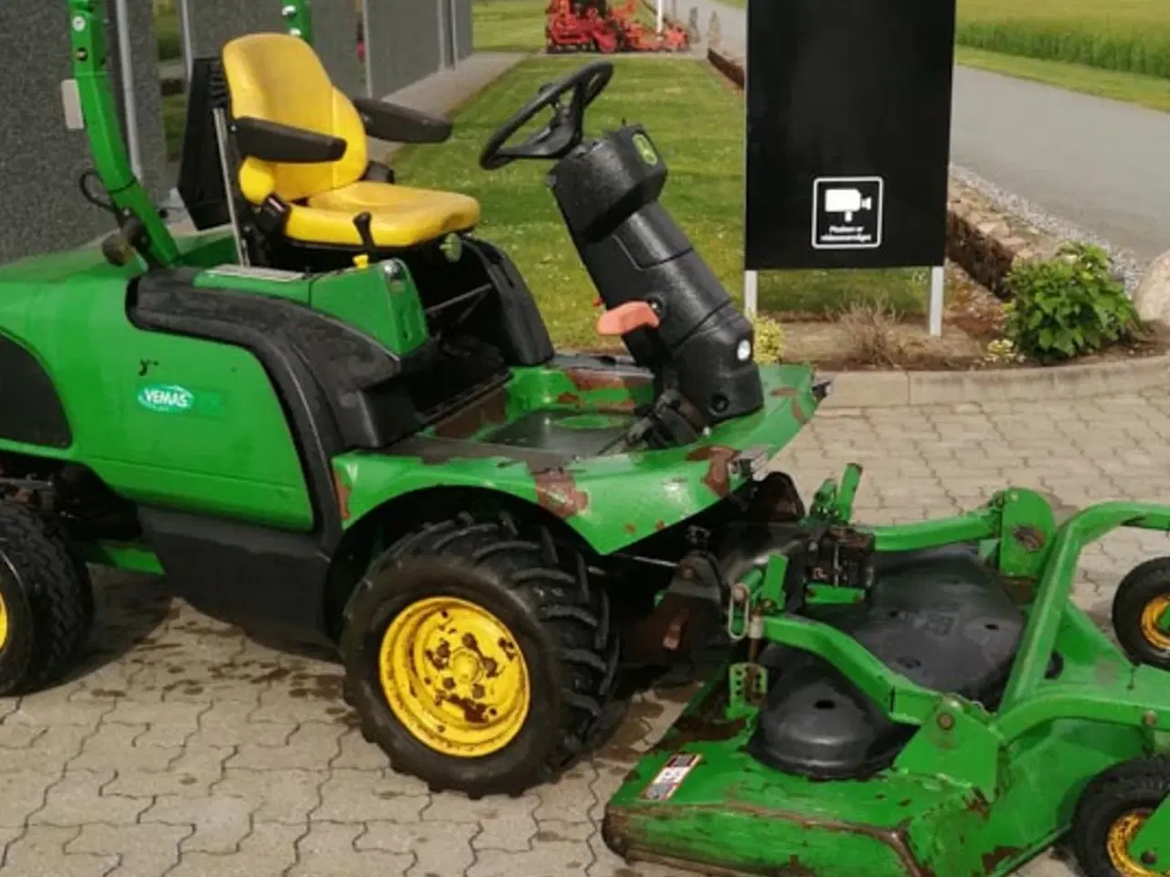 Billede 1 - John Deere F 1400