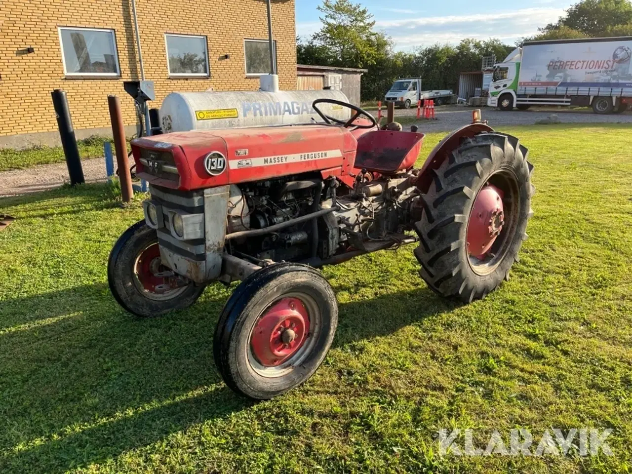 Billede 1 - Veterantraktor Massey Ferguson 130 SNMY