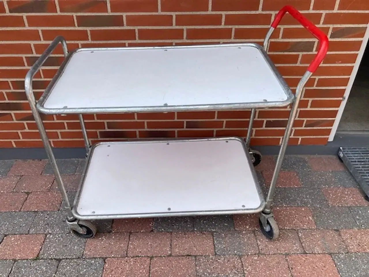Billede 1 - Rullebord / serveringsvogn sælges !!