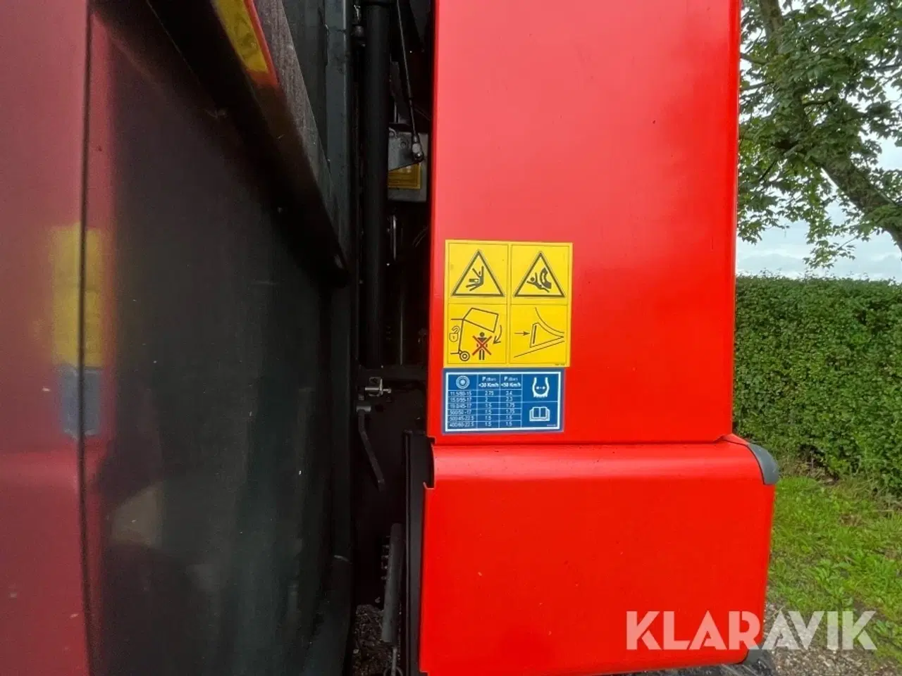 Billede 12 - Rundballepresser Kuhn VB 2190