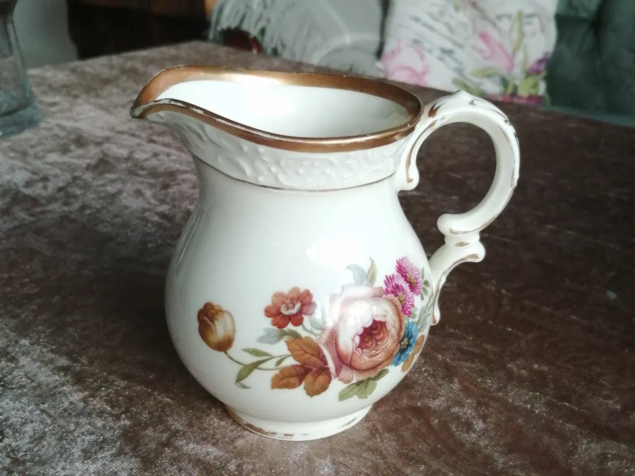 Billede 3 - Rosenborg porcelæn (vase, flødekande, askebæger) 