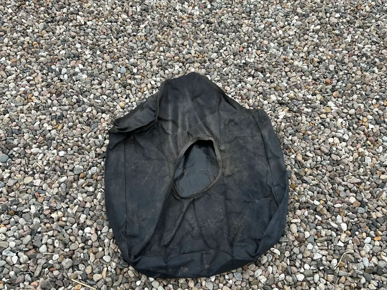 Billede 1 - Hønet til stald