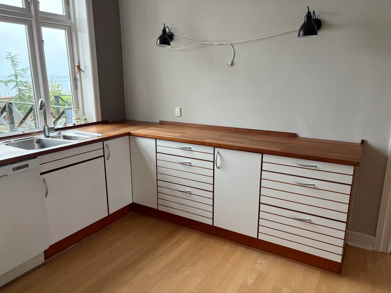 Billede 2 - Invita køkken komplet incl. Witt induktionskomfur