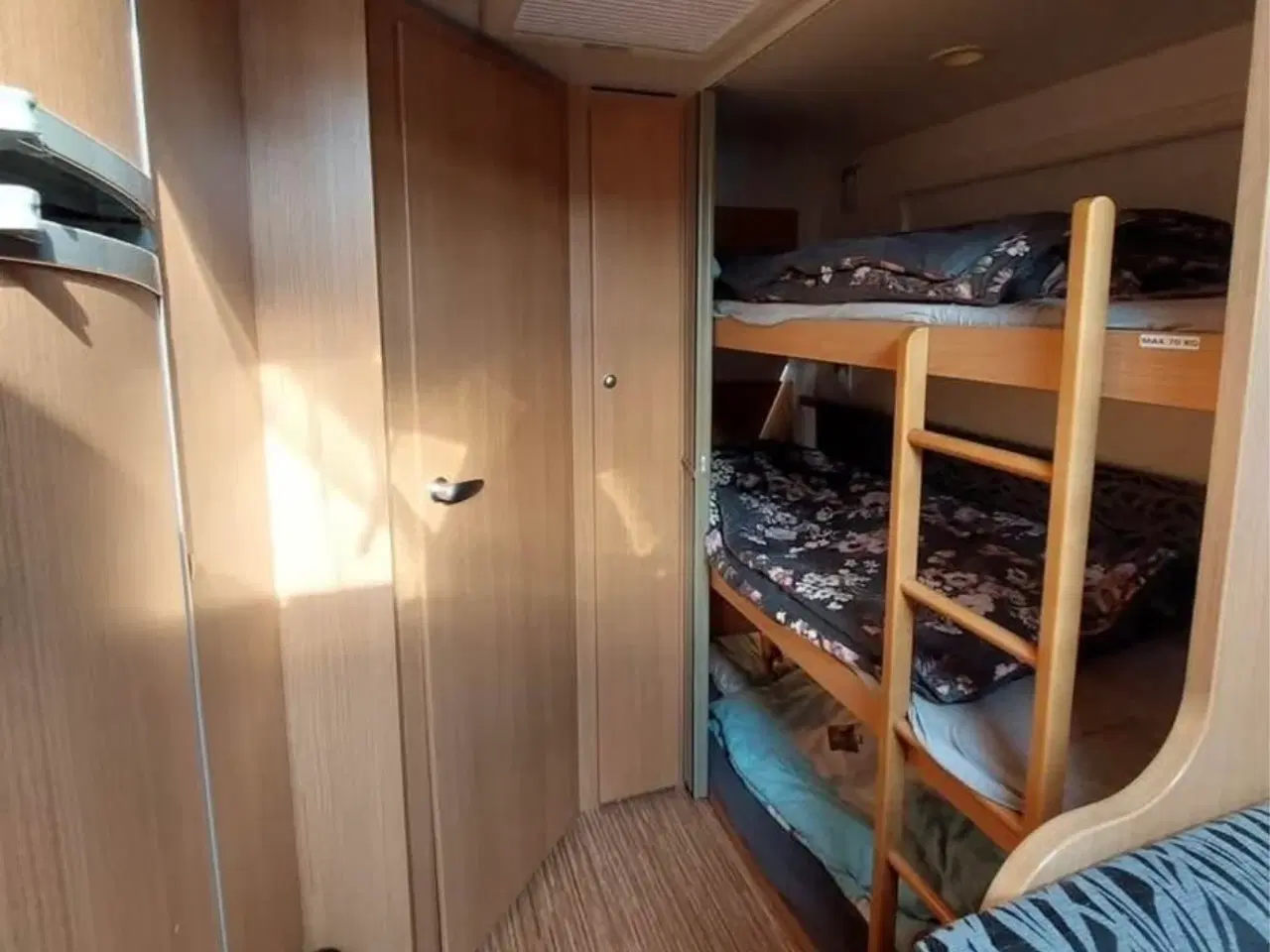 Billede 1 - Campingvogn med 3 køjer 