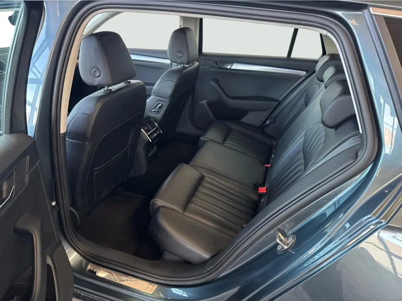 Billede 12 - Skoda Superb 2,0 TDi 150 Style Combi DSG