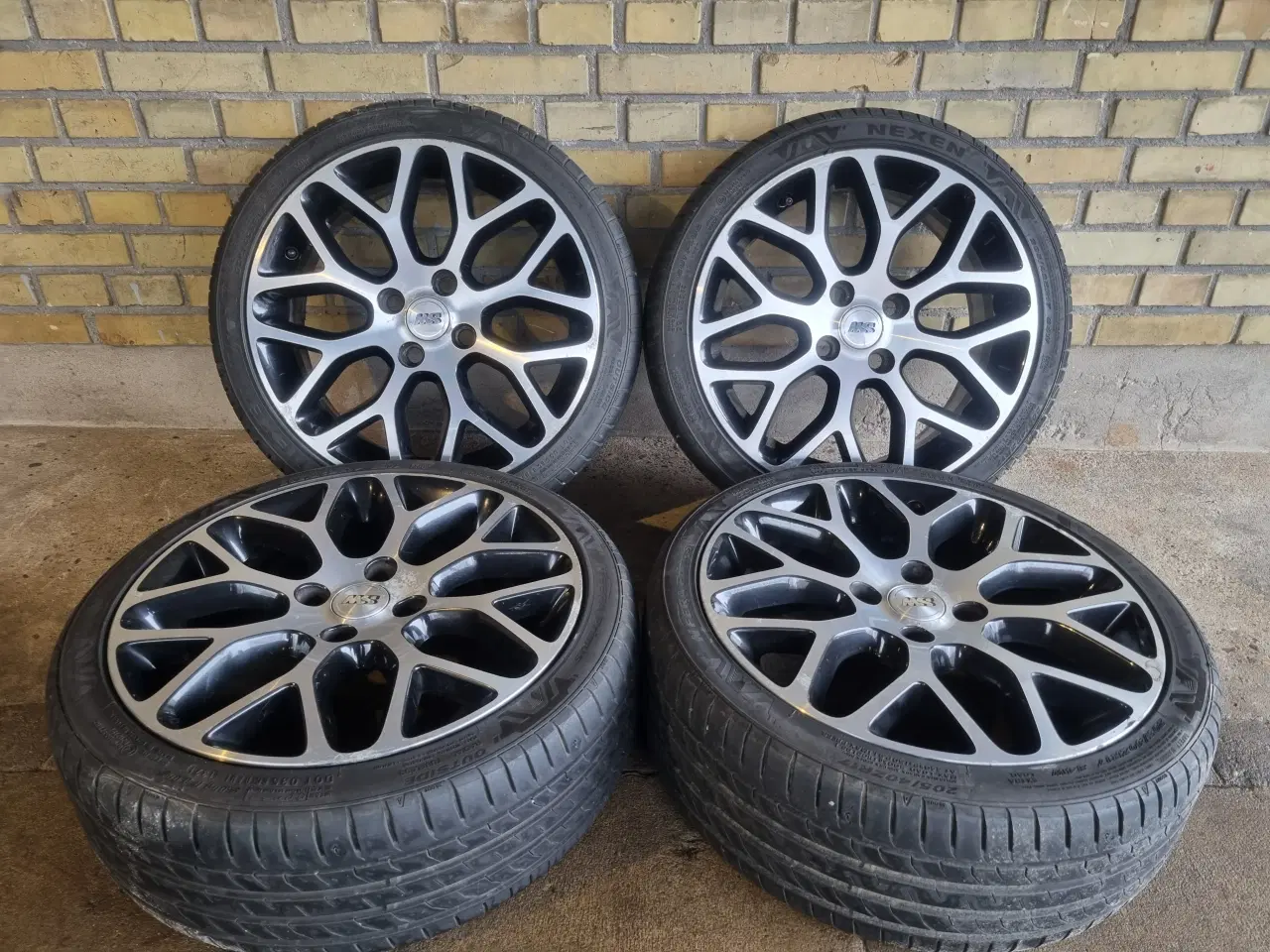 Billede 1 - 17'' Borbet MS fælge med sommerdæk