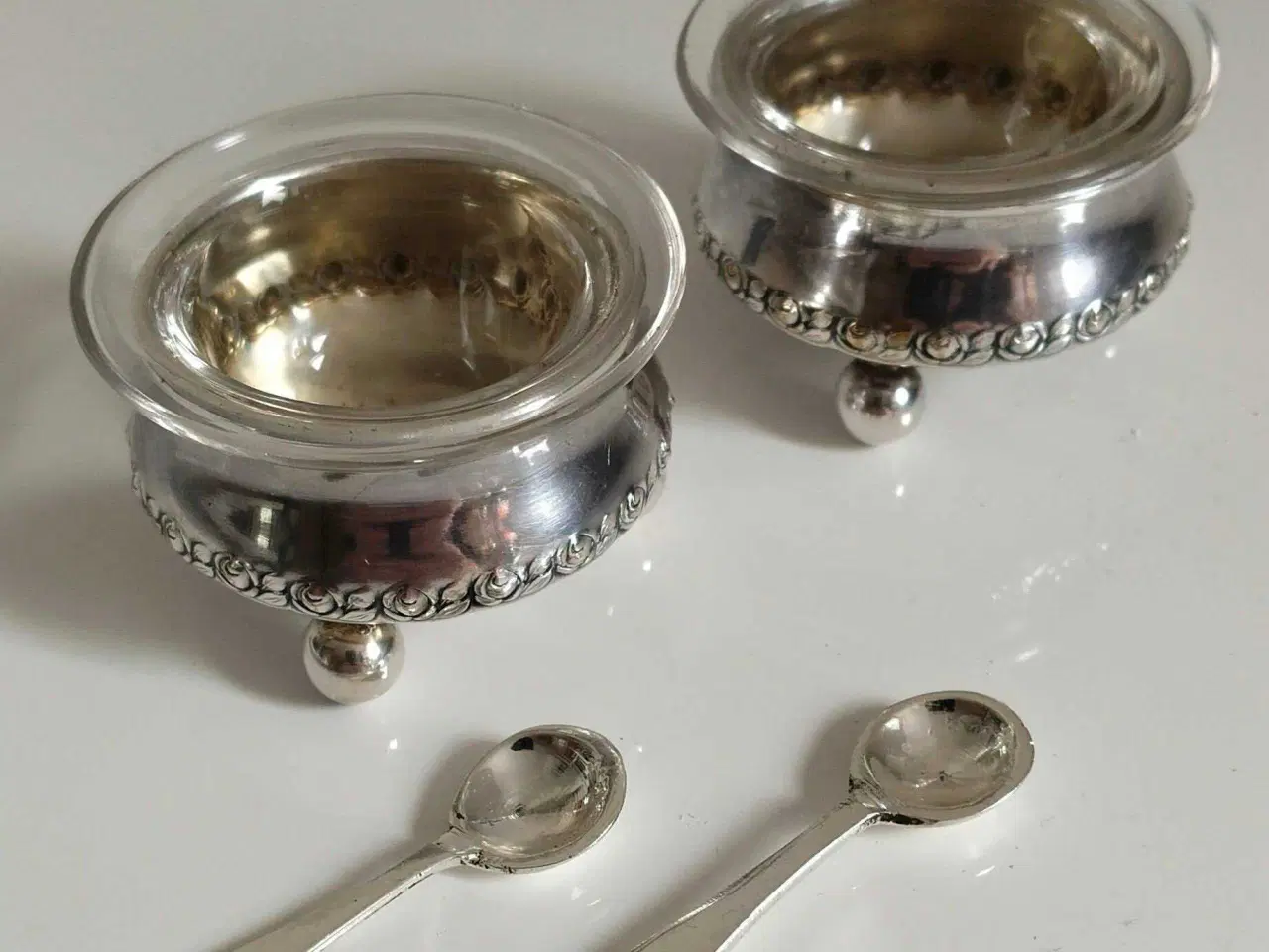 Billede 3 - 2 Stk. For sølvet kobber saltkar med Glas indsats 