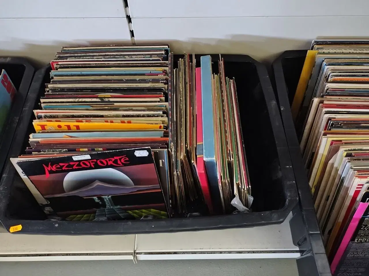 Billede 2 - Tre kasser LP'er