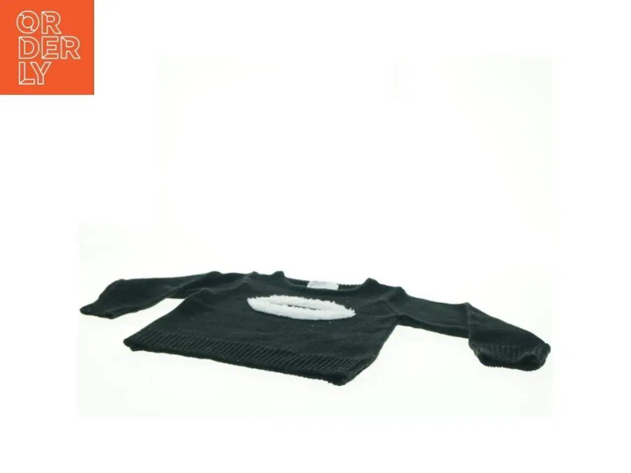 Billede 2 - Sort strik sweater med mønster fra By Clara (str. 36 x, 30 cm ærme, 24,5 cm)