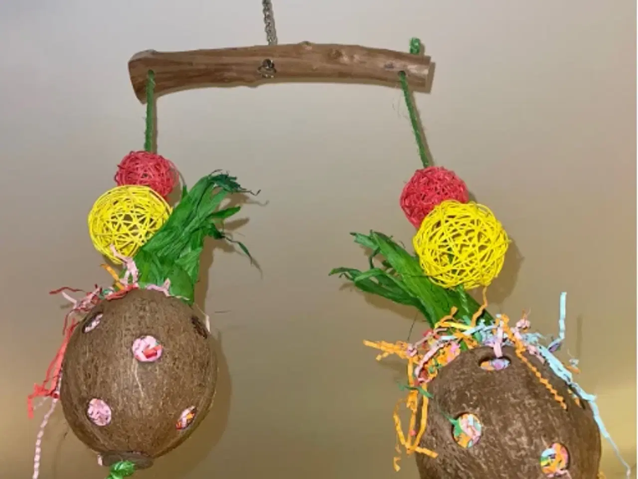 Billede 2 - Fuglelegetøjs-vippe med kokosnødder
