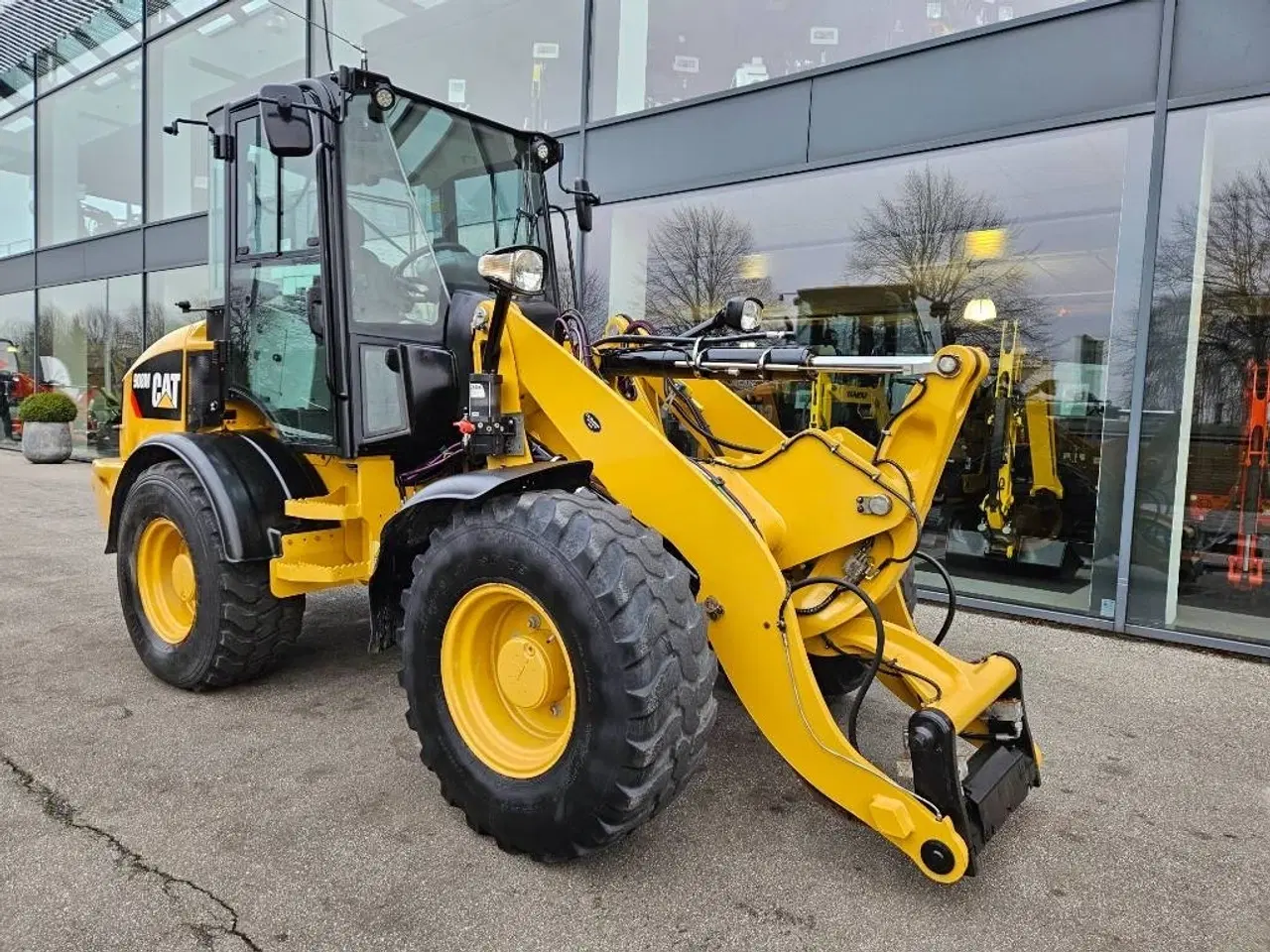 Billede 1 - CAT 908m