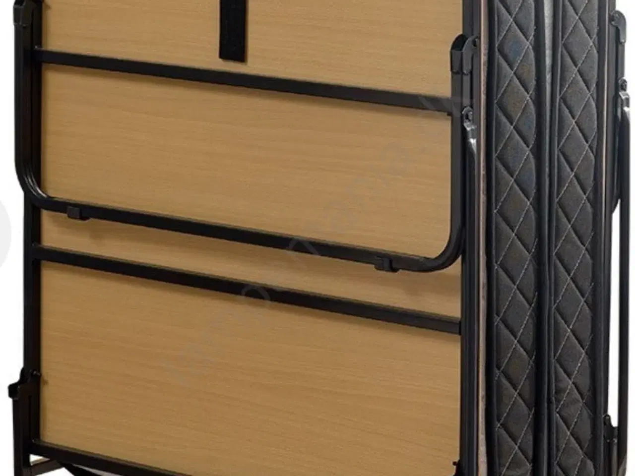 Billede 2 - Fin gæsteseng som kan klappes sammen