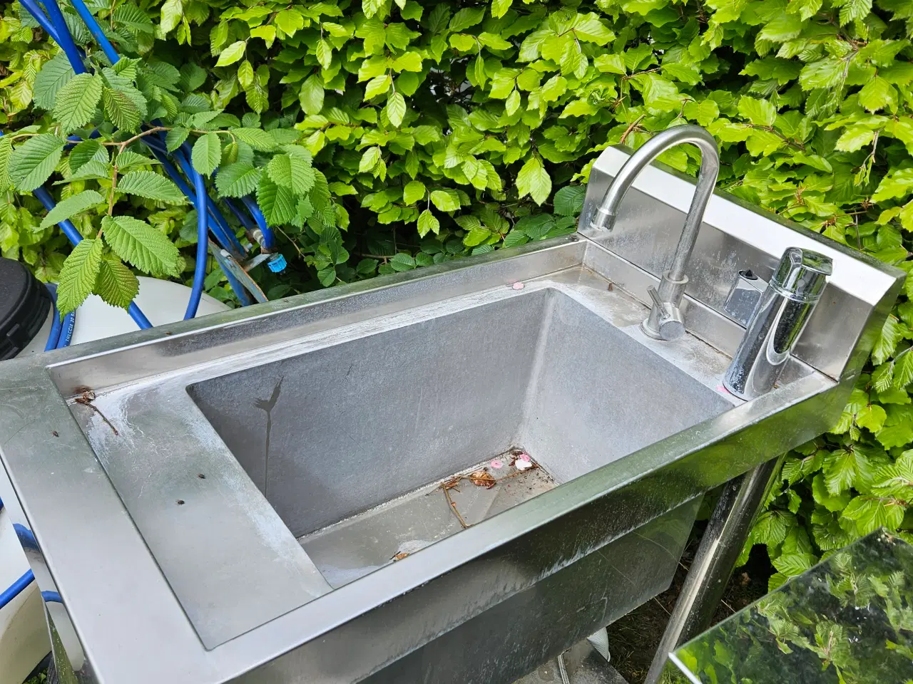 Billede 2 - Håndvask med hylde