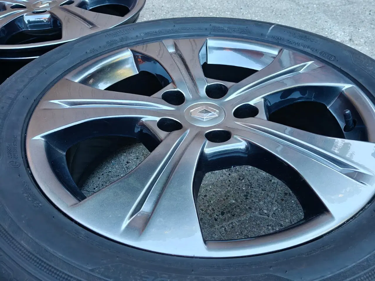 Billede 6 - Renault alufælge 17” 