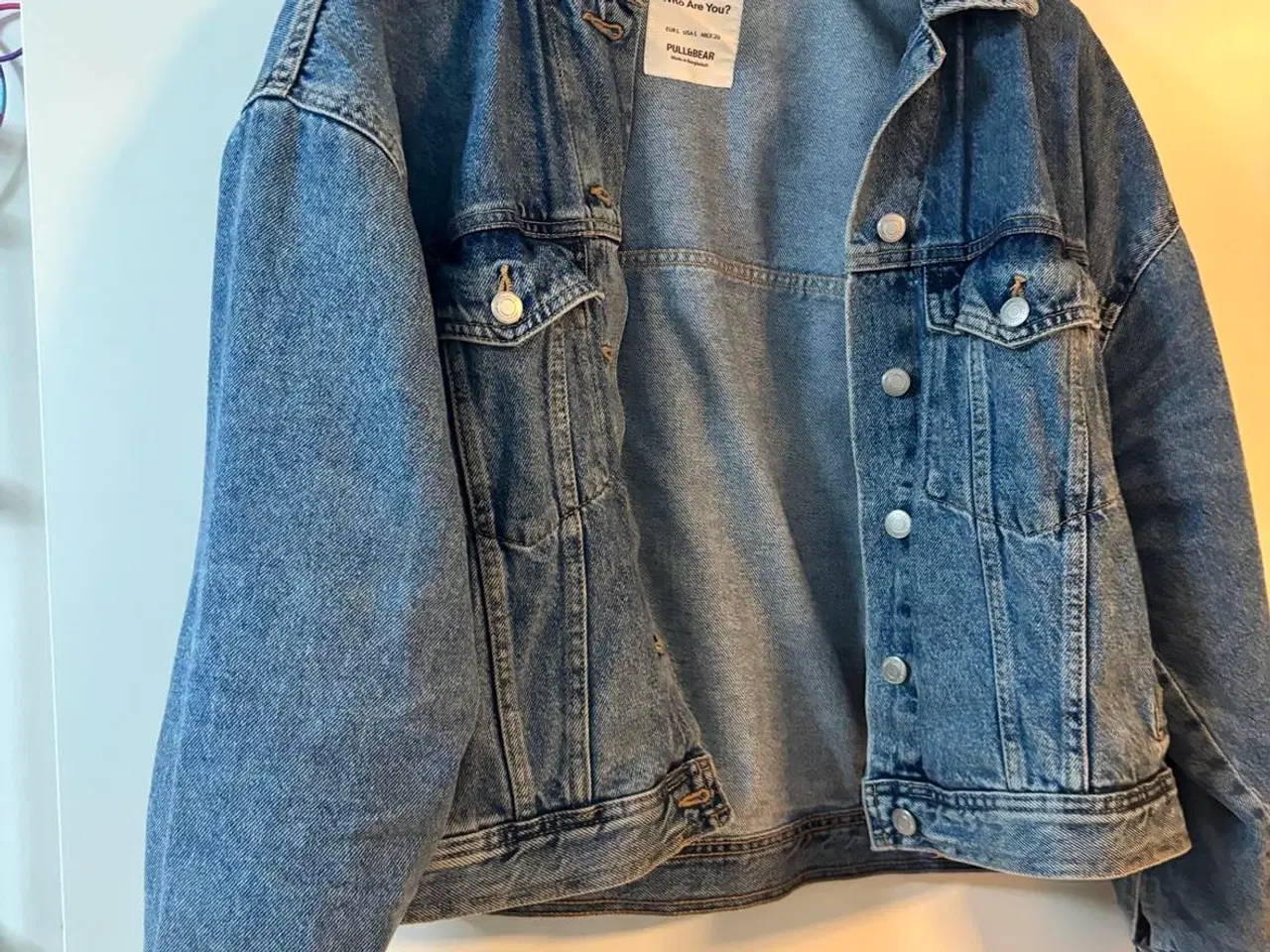 Billede 1 - Denimjakke fra PULL&BEAR