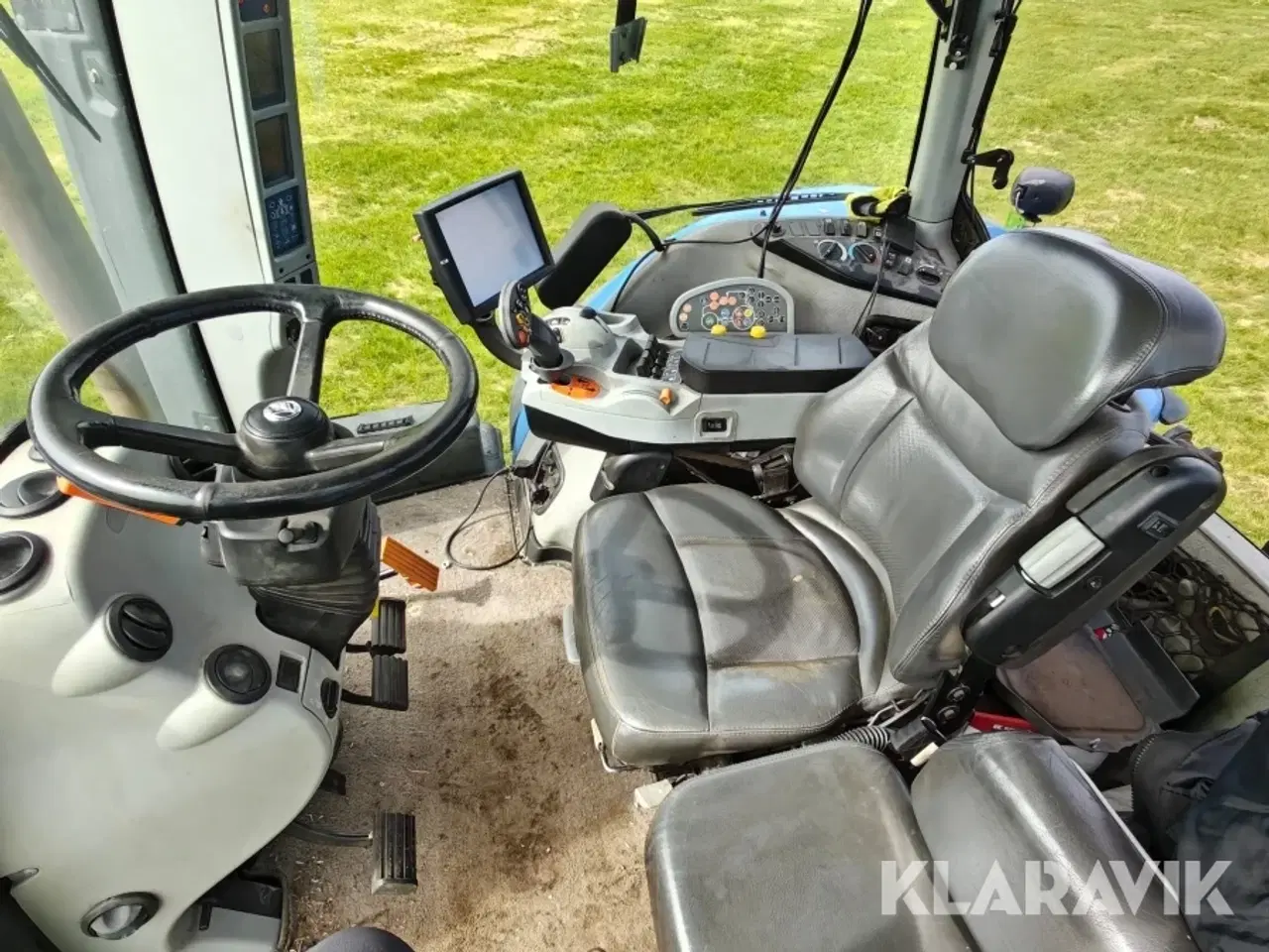 Billede 7 - Traktor New Holland T8. 420 Autocommand med front PTO og lift