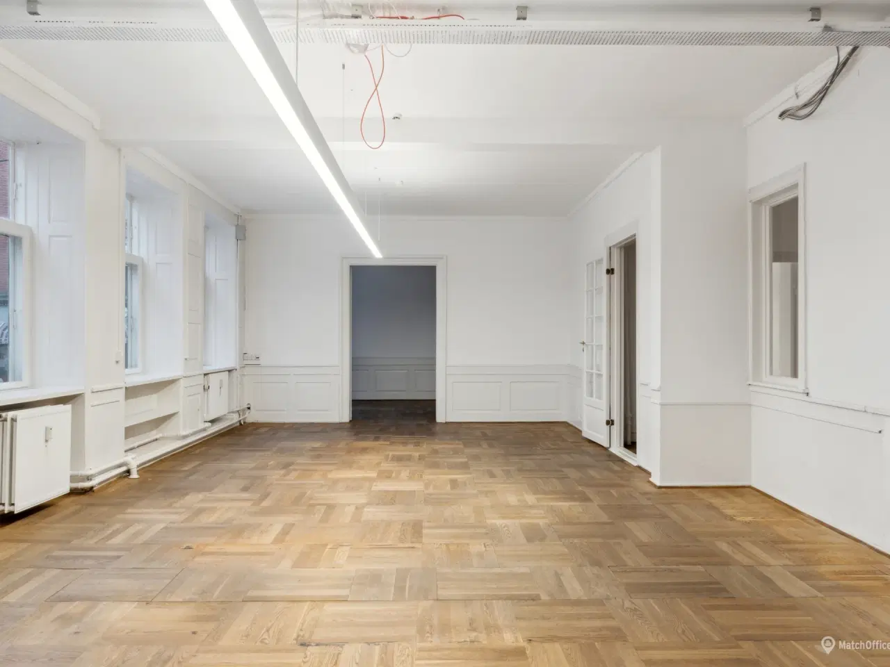 Billede 2 - To ejerlejlighder til butik eller restaurant/café til salg - Kombineret høj underetage og stue