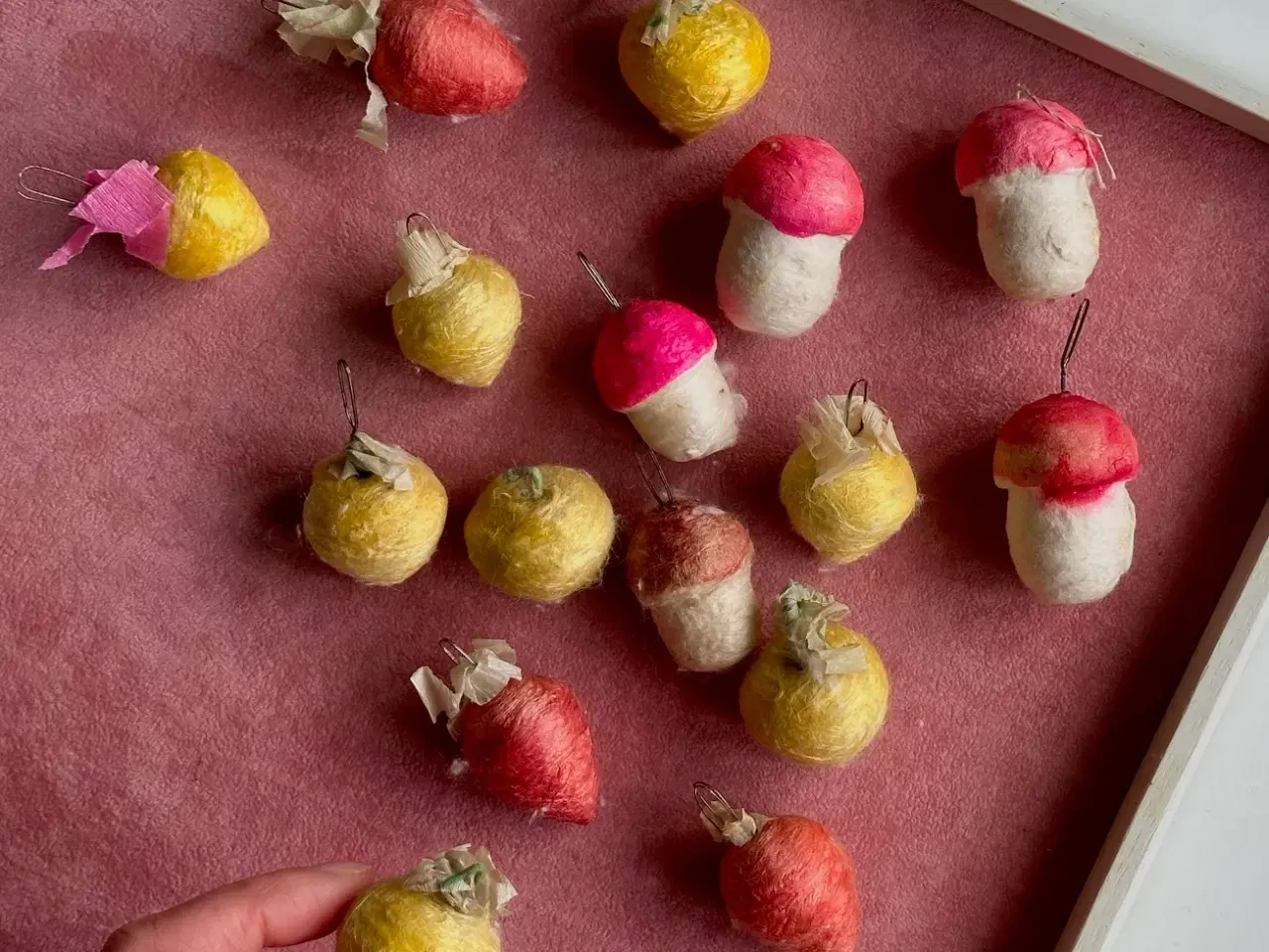 Billede 2 - Gammel vatpynt, 16 stk samlet