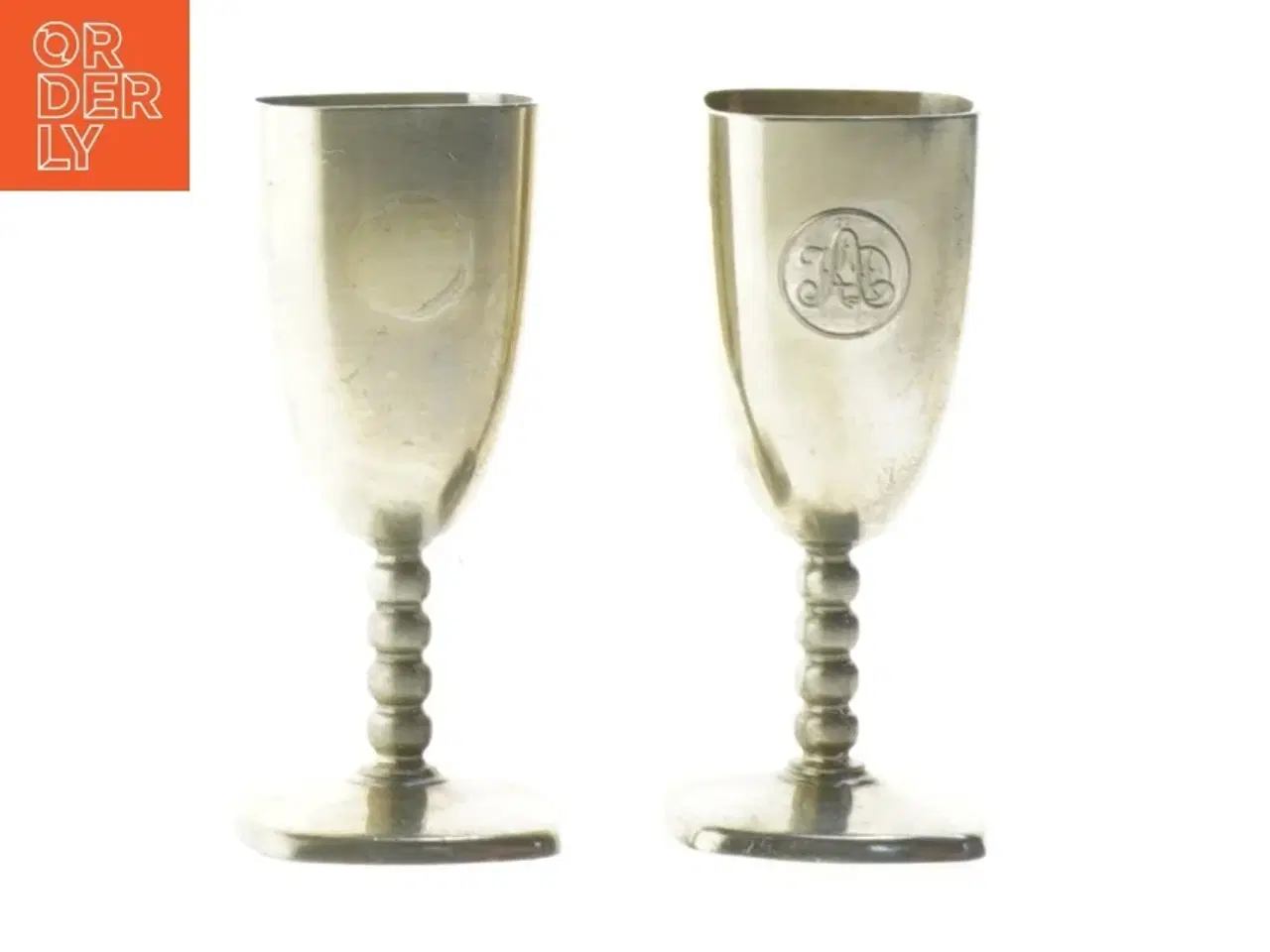 Billede 3 - Sæt af to små sølvbægre (str. 3,5x9 cm)