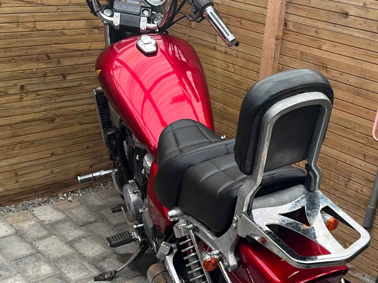 Billede 2 - Honda VF 700 Magna