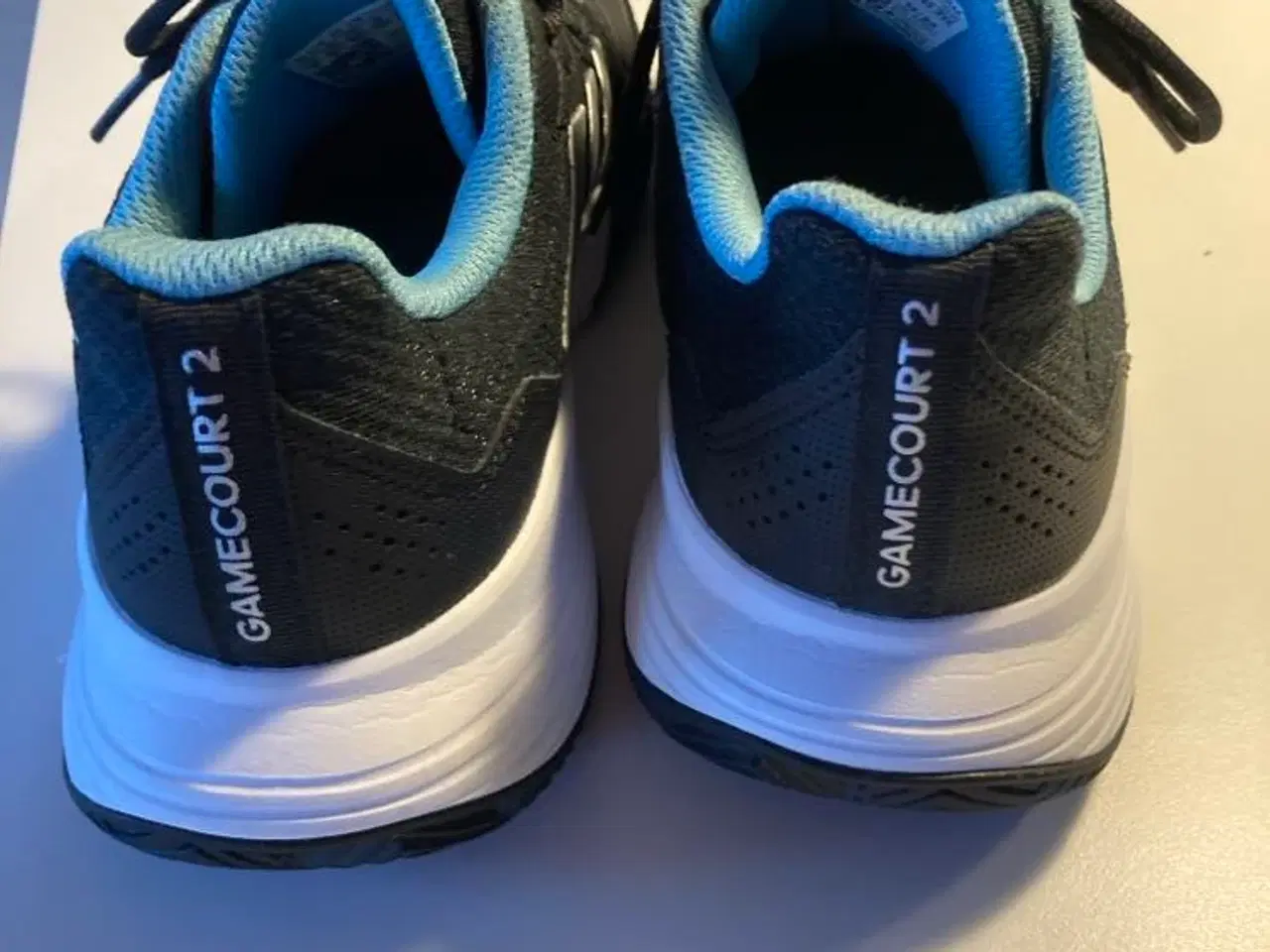 Billede 2 - Adidas Gamecourt 2 sko str 38,5