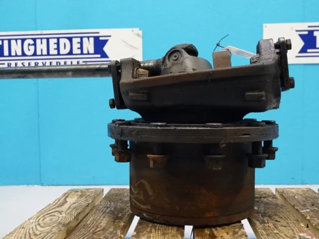 Billede 13 - Valtra T213 R.H. Foraksler