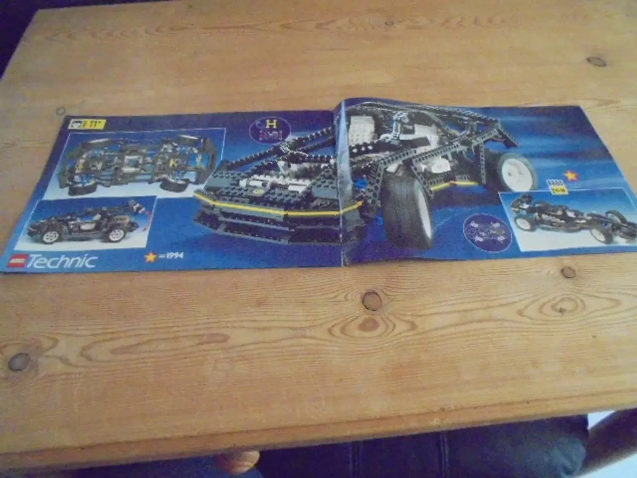 Billede 7 - LEGO Technic 8880 Super Car  Fra 1994. 