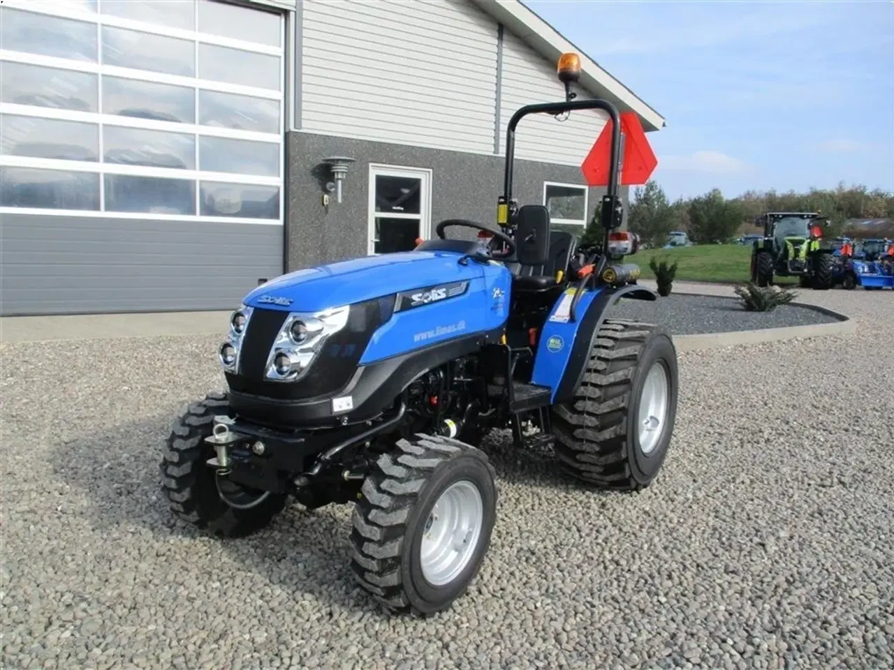 Billede 2 - Solis 26 6+2 gearmaskine med Servostyrring og Industri hjul