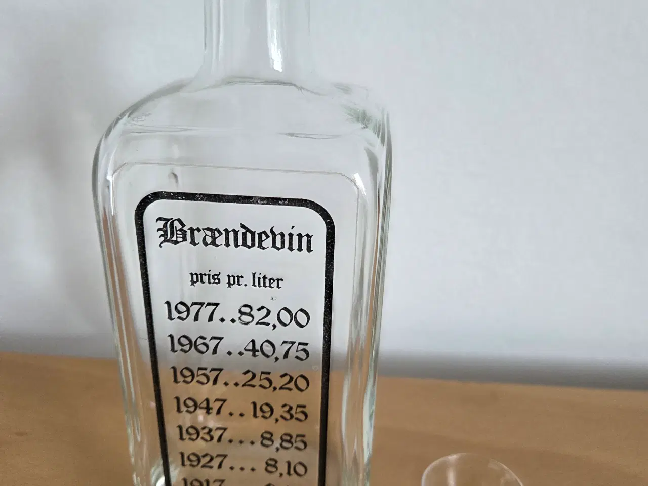 Billede 2 - Brændevin 1907-1977 glasflaske med prop 
